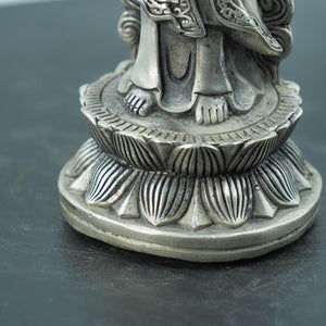 Silver-Plated Copper Guanyin Statue - Vintage Style Backlit Bodhisattva