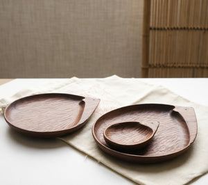Cute Hedgehog Shape Black Walnut Wood Serving Tray – Solid Wood Whole Piece Display Tray for Coffee Table Home Decor