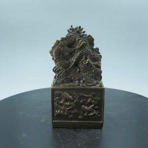 Copper Chinese Emperor Nine-Dragon Jade Seal Figurine: Imperial Dragon Head Stamp