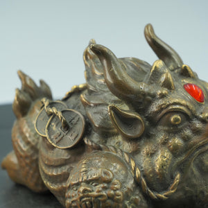 Brass Money Toad Statue: Feng Shui Wealth Charm, Home Decor