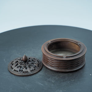 Round Hollow Auspicious Bat Ashtray, Pure Copper Exquisitely Carved Storage Box