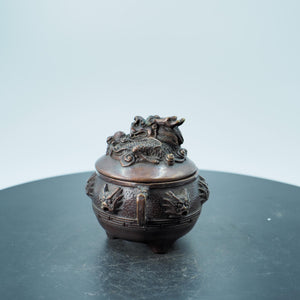 Nine Dragons Nine Revolutions Qiankun Incense Burner with Exquisite Carvings and Jewelry Storage Jar