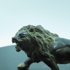 Bronze-Tone Solid Copper Male Lion Ornament, Muscular Roaring Lion Sculpture, Fierce and Majestic Decoration