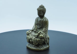 銅製大日佛像：家居供奉裝飾品