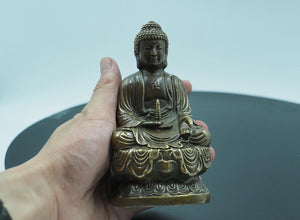 銅製大日佛像：家居供奉裝飾品