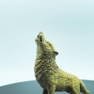 Pure Copper Golden Roaring Grey Wolf Totem Figurine, Creative Brass Wolf Ornament